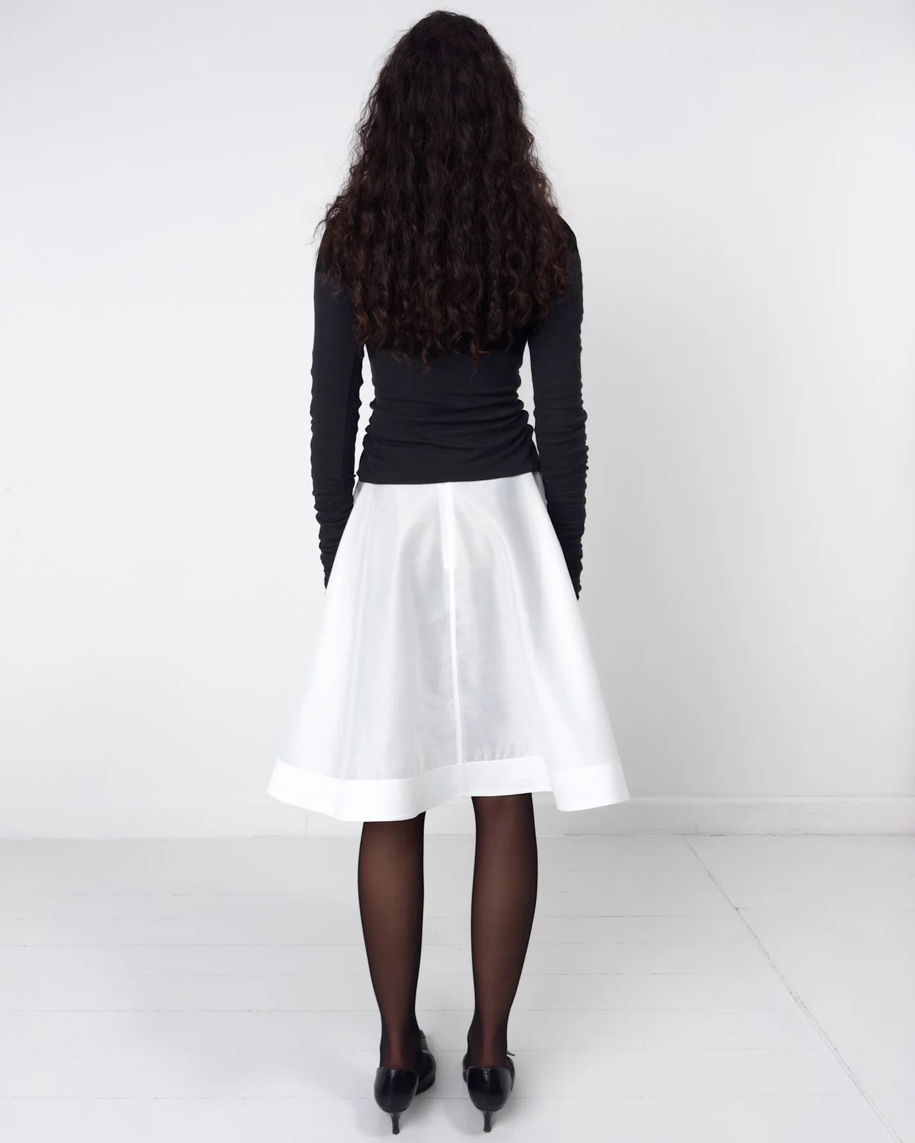 ICE WHITE RUFFLE SKIRT